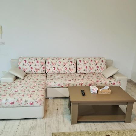 Cozy Apartment Арад Екстериор снимка