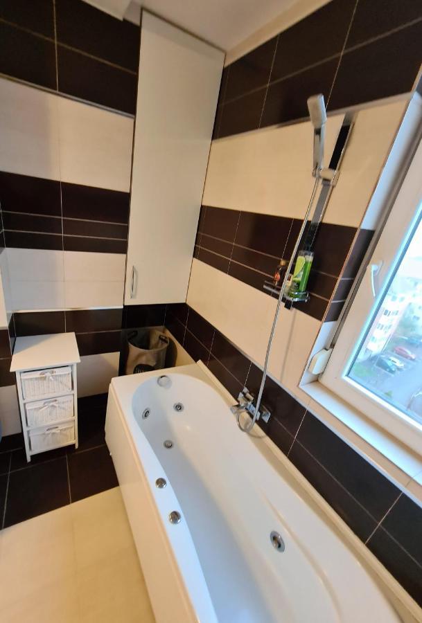 Cozy Apartment Арад Екстериор снимка