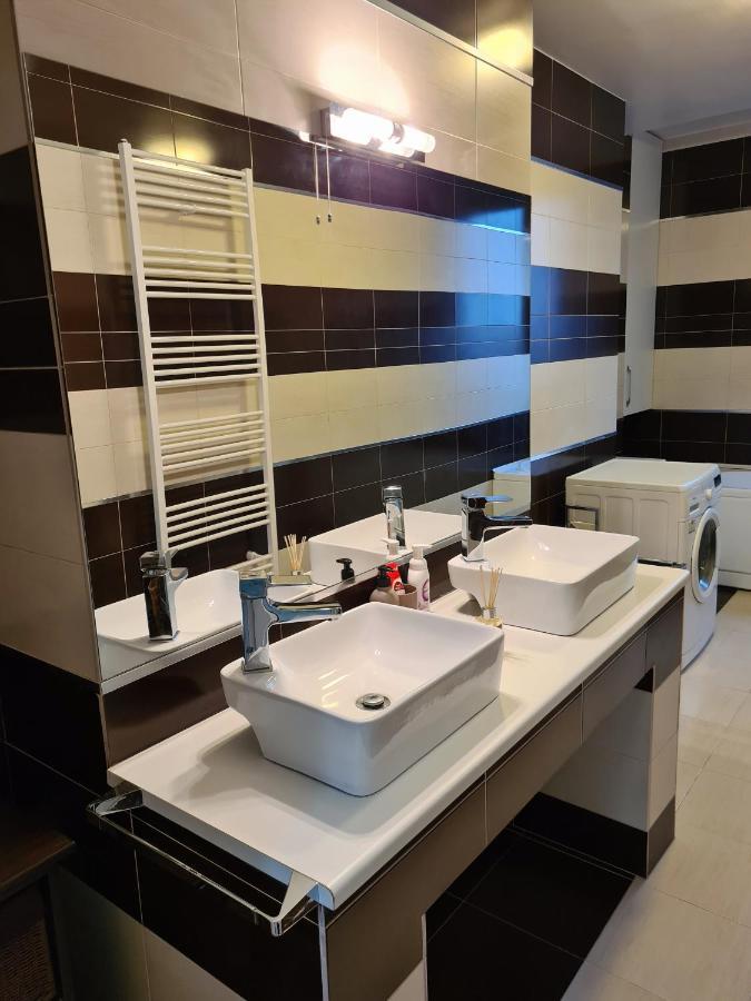 Cozy Apartment Арад Екстериор снимка